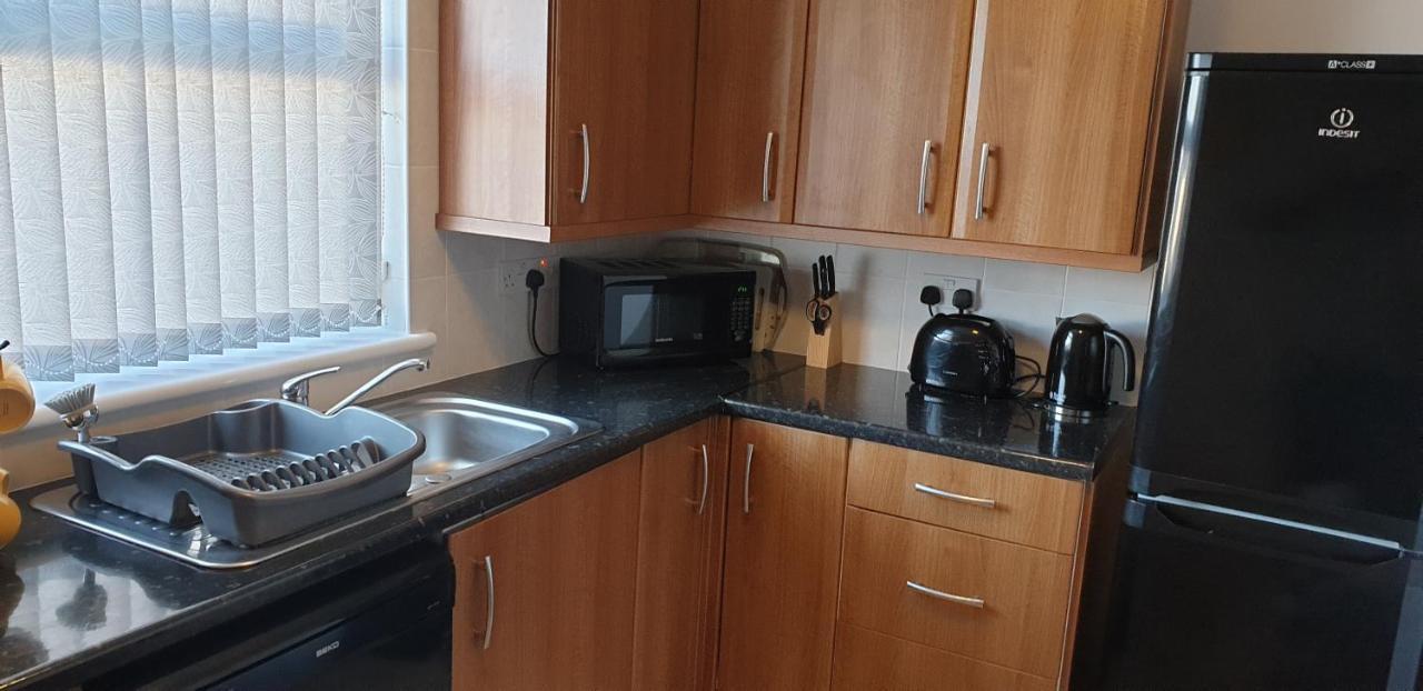 Lockinbar Holiday Apartments Tenby Esterno foto