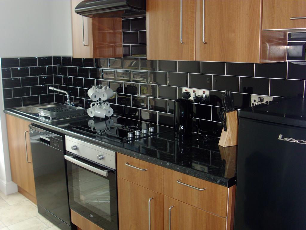 Lockinbar Holiday Apartments Tenby Esterno foto