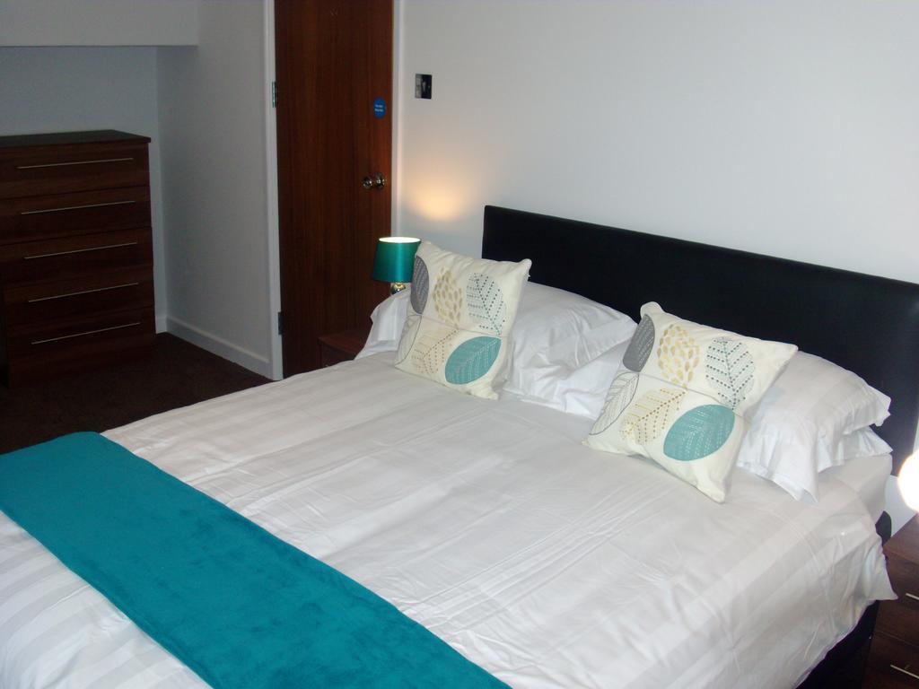Lockinbar Holiday Apartments Tenby Esterno foto