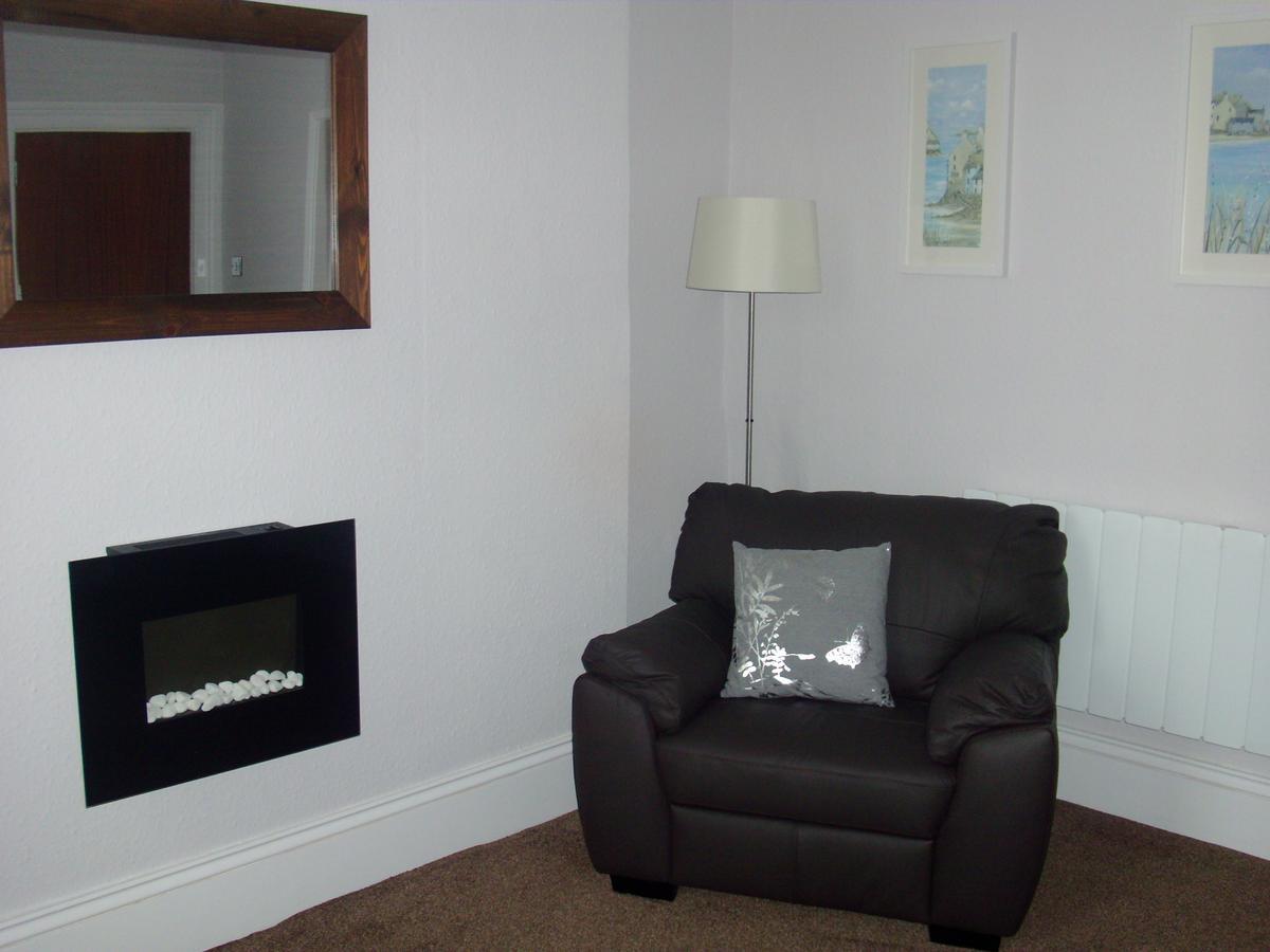 Lockinbar Holiday Apartments Tenby Esterno foto
