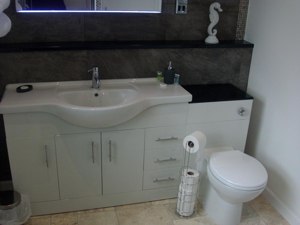 Lockinbar Holiday Apartments Tenby Esterno foto